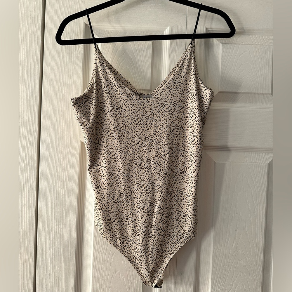 Gaze Leopard Bodysuit